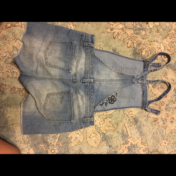 Embroidered overalls - Picture 4 of 4